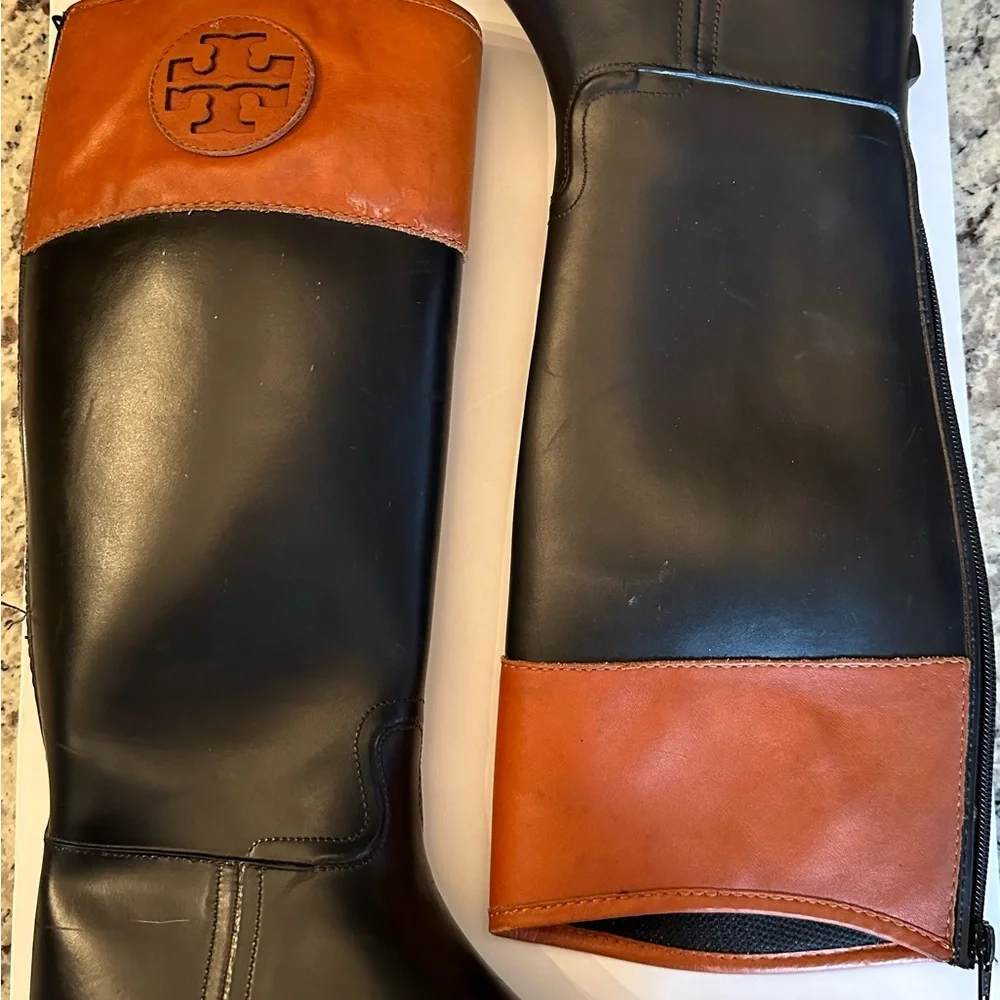 Tory Burch Rain Boots - Picture 2 of 12